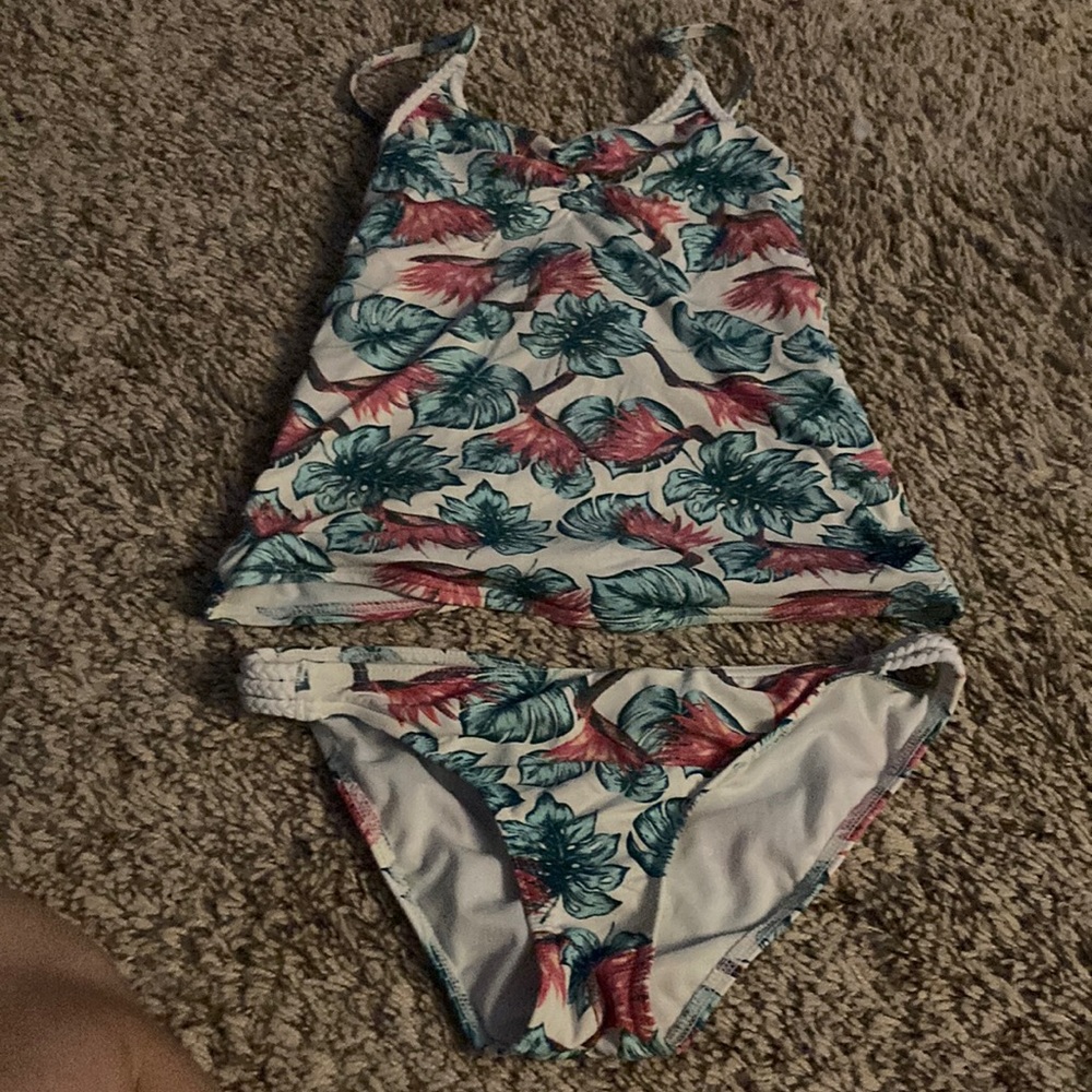 Bathing suit